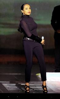 Sade feet photo thumbnail