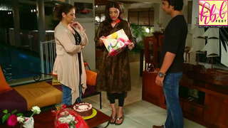Sadia Khan feet photo 1