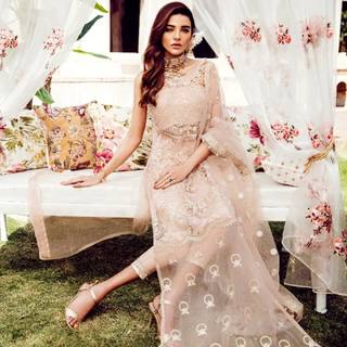Sadia Khan feet photo 17
