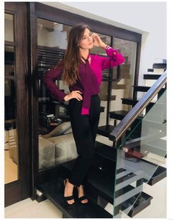 Sadia Khan feet photo 7