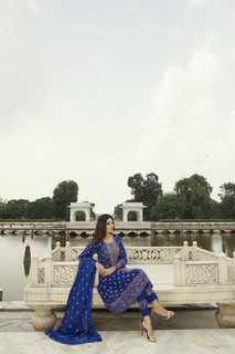 Sadia Khan feet photo 18