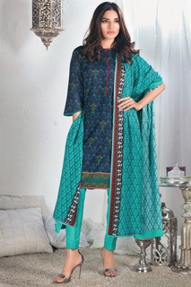 Sadia Khan feet photo 4