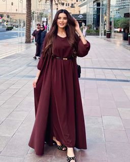 Sadia Khan feet photo 6