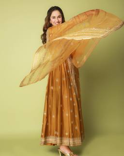 Sadia Khateeb feet photo 20