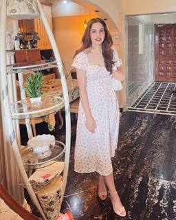 Sadia Khateeb feet photo 16