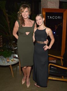 Sadie Calvano feet photo thumbnail