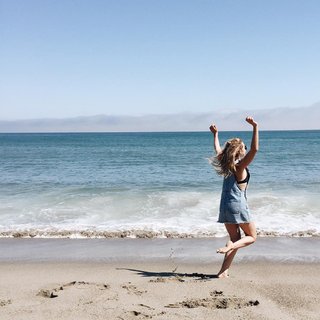 Sadie Calvano feet photo thumbnail