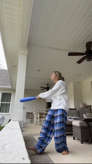 Sadie Crowell feet photo thumbnail