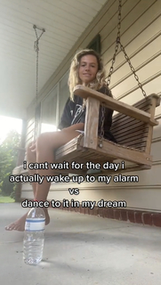 Sadie Crowell feet photo thumbnail