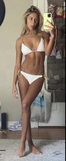 Sadie Crowell feet photo thumbnail