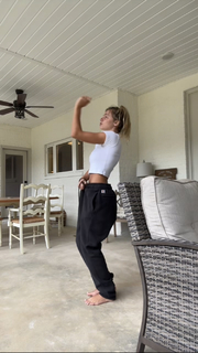 Sadie Crowell feet photo thumbnail