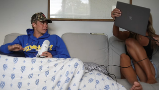 Sadie Crowell feet photo thumbnail