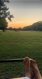 Sadie Crowell feet photo thumbnail