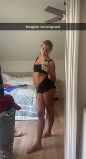 Sadie Crowell feet photo thumbnail