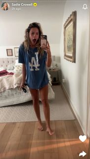 Sadie Crowell feet photo thumbnail