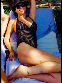Sadie Frost feet photo 8