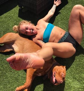 Sadie Gibbs feet photo 2