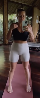 Sadie Gibbs feet photo 4
