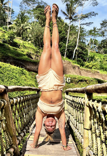 Sadie Gibbs feet photo 20