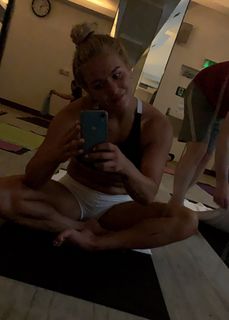 Sadie Gibbs feet photo 20