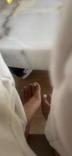 Sadie Mckenna feet photo thumbnail