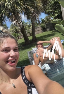 Sadie Mckenna feet photo thumbnail