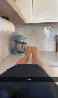 Sadie Mckenna feet photo thumbnail