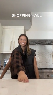 Sadie Mckenna feet photo thumbnail