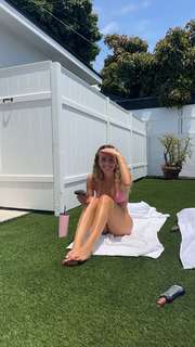 Sadie Mckenna feet photo thumbnail
