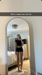 Sadie Mckenna feet photo thumbnail