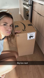 Sadie Mckenna feet photo thumbnail