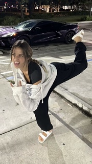 Sadie Mckenna feet photo thumbnail