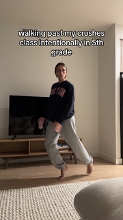 Sadie Mckenna feet photo thumbnail