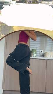 Sadie Mckenna feet photo thumbnail