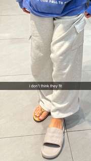 Sadie Mckenna feet photo thumbnail