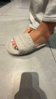 Sadie Mckenna feet photo thumbnail