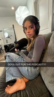 Sadie Mckenna feet photo thumbnail