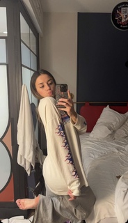 Sadie Mckenna feet photo thumbnail