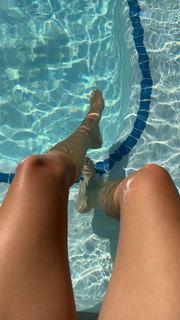 Sadie Mckenna feet photo thumbnail