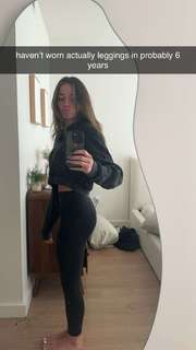 Sadie Mckenna feet photo thumbnail