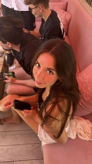 Sadie Mckenna feet photo thumbnail