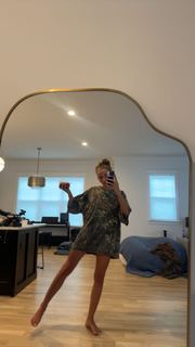 Sadie Mckenna feet photo thumbnail