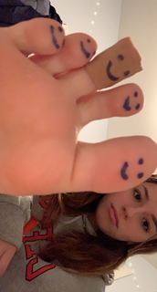 Sadie Mckenna feet photo thumbnail