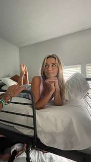 Sadie Mckenna feet photo thumbnail