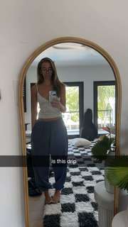 Sadie Mckenna feet photo thumbnail