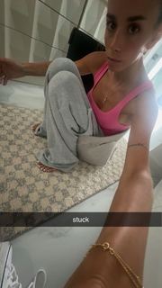 Sadie Mckenna feet photo thumbnail