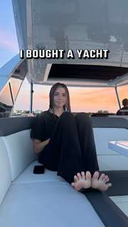Sadie Mckenna feet photo thumbnail