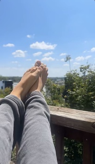 Sadie Mckenna feet photo thumbnail