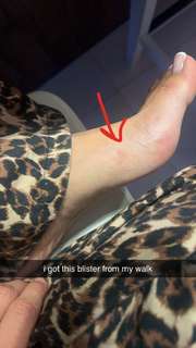 Sadie Mckenna feet photo thumbnail