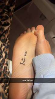 Sadie Mckenna feet photo thumbnail